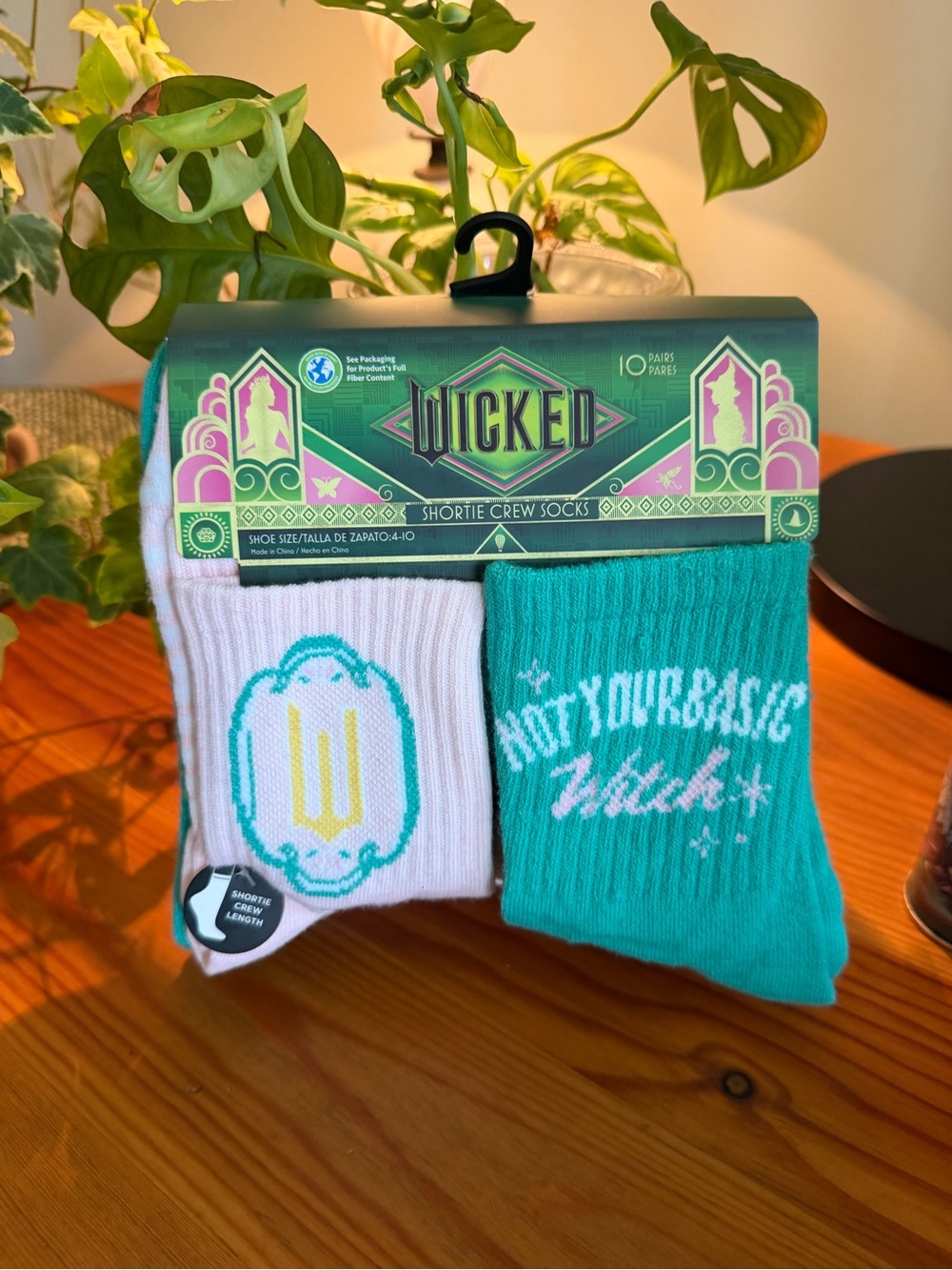 Universal Wicked Shortie Crew Socks - Teal & White